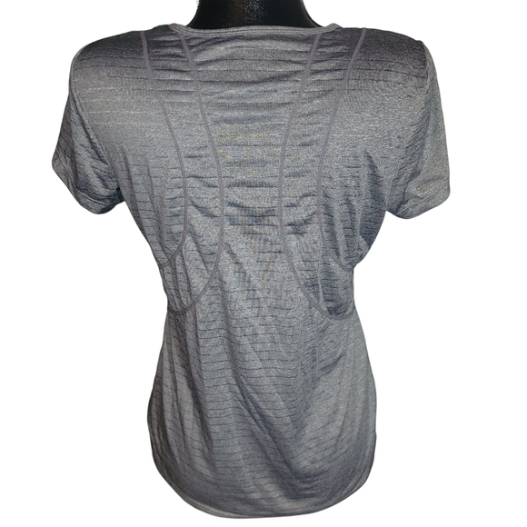 Reebok Women's Gray Performance Tshirt L - Picture 5 of 6